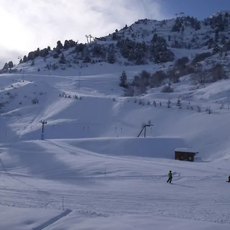A Avec Balcon Et Acces Direct Aux Pistes - Fr-1-355-36 Apartment