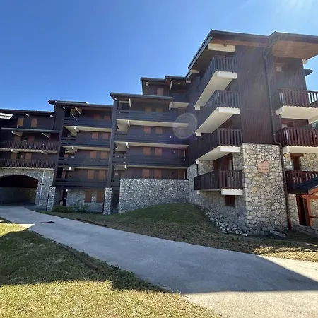Appartamento à Avec Balcon Et Accès Direct Aux Pistes - Fr-1-355-36 Méribel
